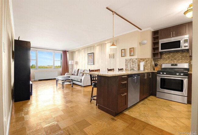 Photo - 61-20 Grand Central Pkwy Unit A804