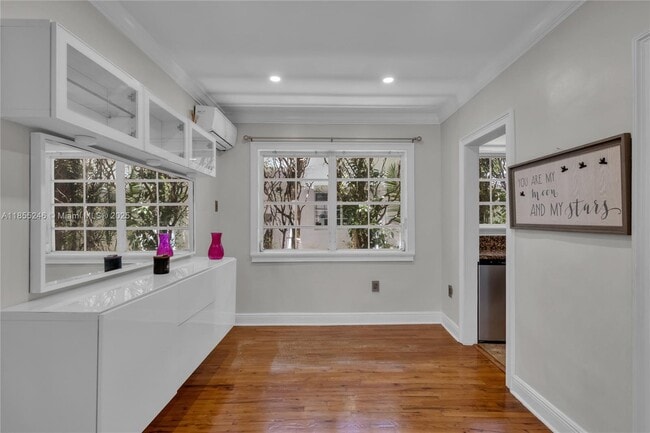 Photo - 1605 Lenox Ave. Unit 1605-5