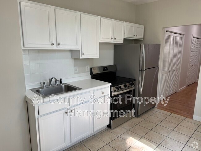 Building Photo - 85 Groveland St Unit #1 Rental