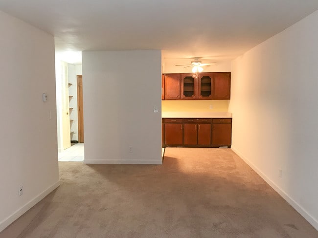 Photo - Lake Chateau