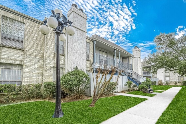 Photo - 6606 De Moss Dr
