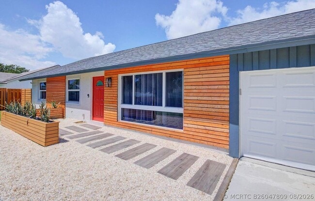 Photo - 3026 Dunlin Rd
