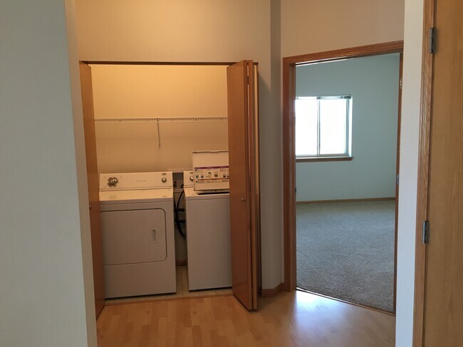 Washer and Dryer - 131 Aspen Ln Unit 8