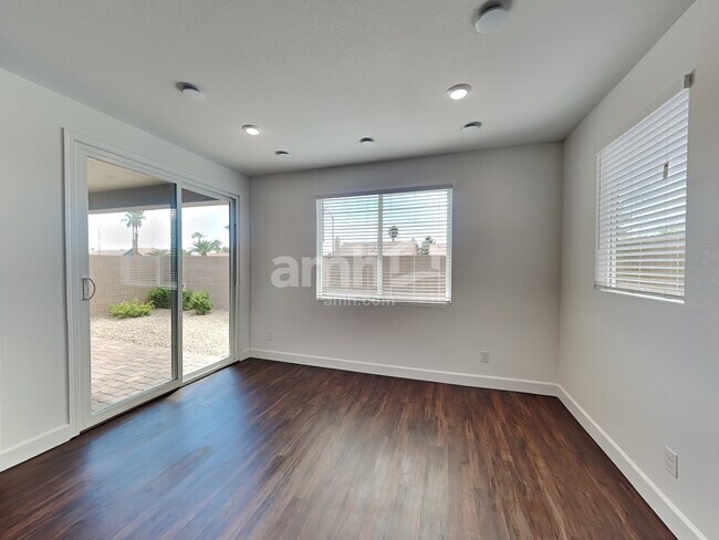 Photo - 2725 Fierce Star Ave