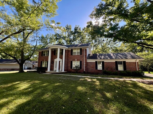 Photo - 1685 Lochcrest Dr
