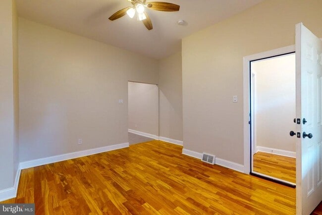 420 S 4th St