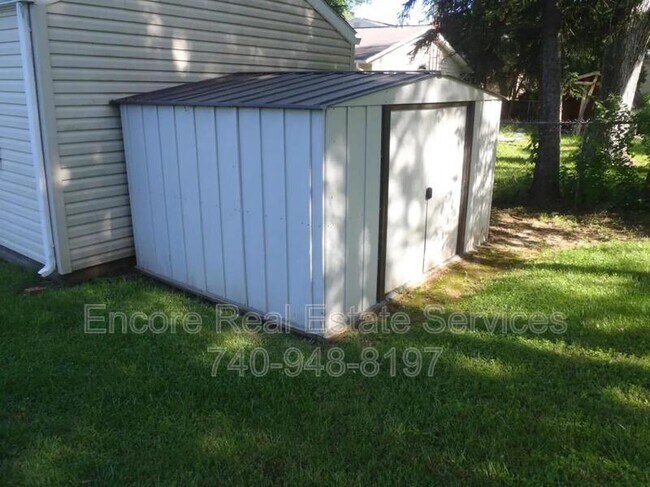 Photo - 684 Saratoga Ave