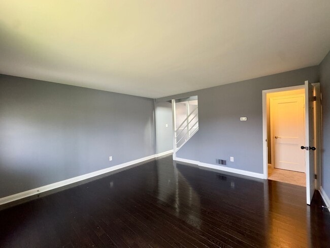 Photo - 1251 S Grantley St