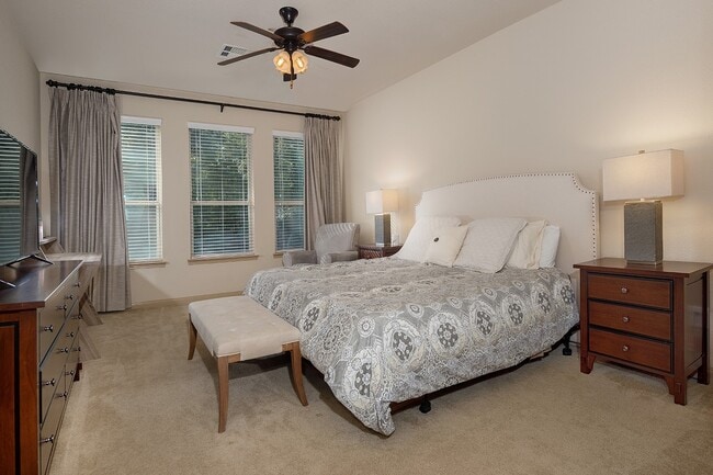222 Hawkhurst Ct
