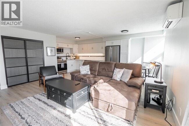 Photo - 155 Front St N Unité 210