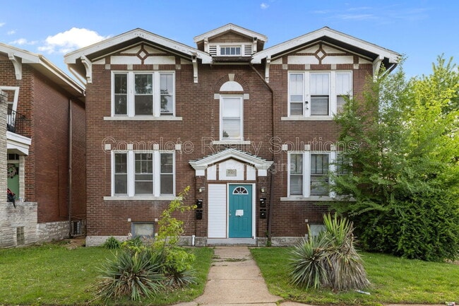 Building Photo - 4301 S 38th St Unit 1s