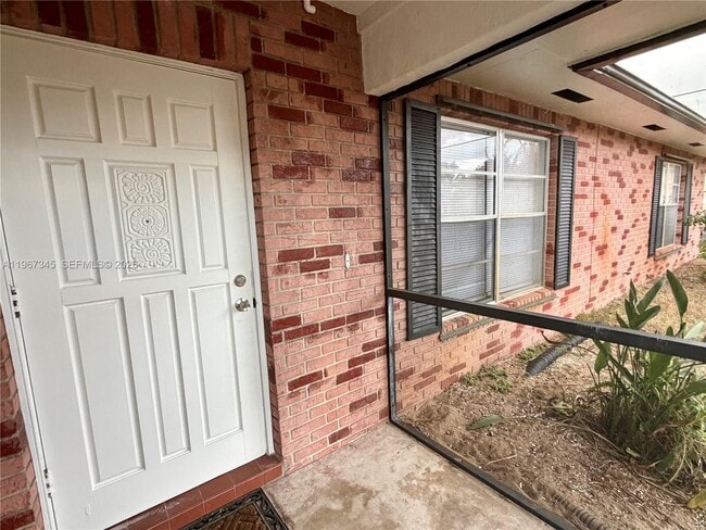 Photo - 1434 SE Concha St