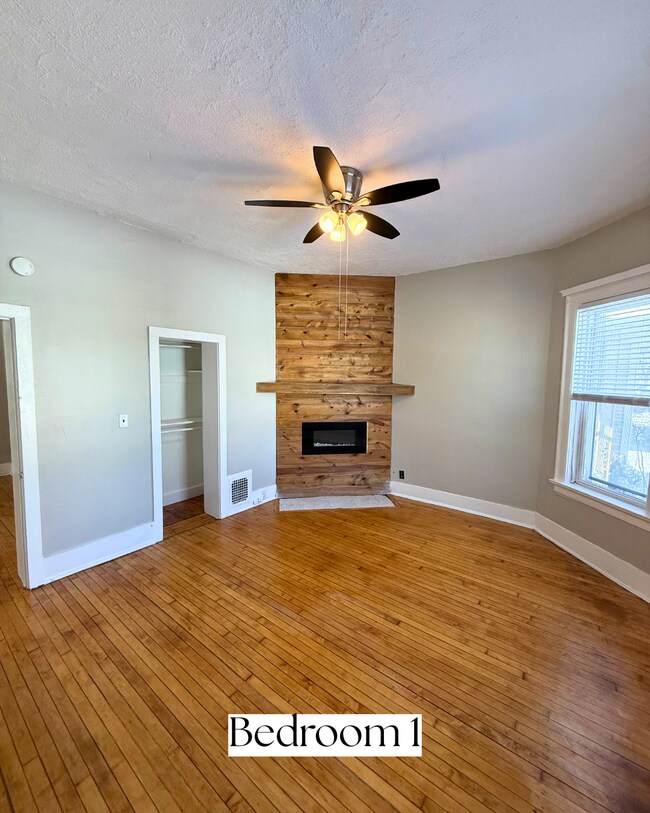 Photo - 133 E Lloyd St