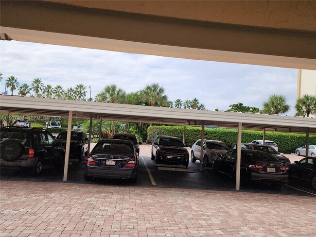 Photo - 1631 Riverview Rd Unit 203