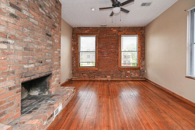 3207 Vine St Unit 2