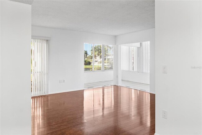 Photo - 7304 W Country Club Dr N Unit 116