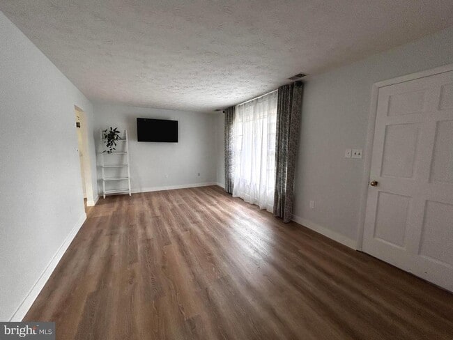 Photo - 112 Virginia Dr