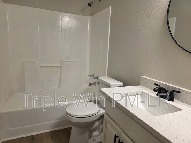 Photo - 68 Meadowlark Dr