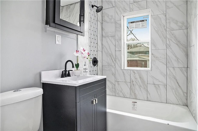 Photo - Rehabbed Home Im West Glen Park