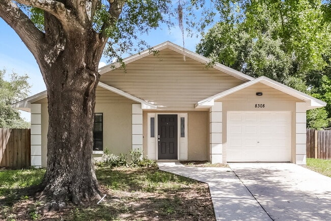 Building Photo - 8308 Hedgeway Pl