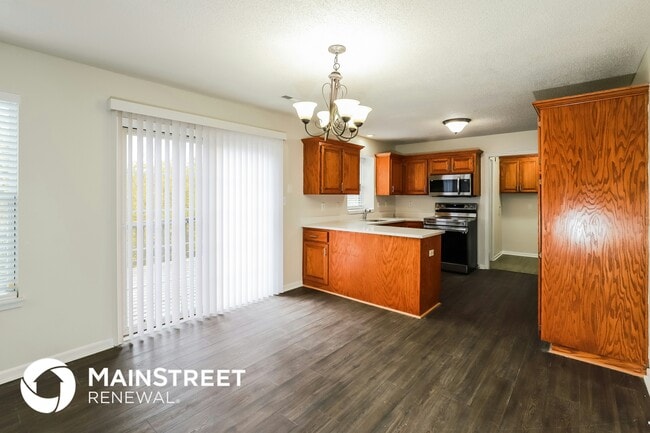 Photo - 1495 NW Yankee Dr