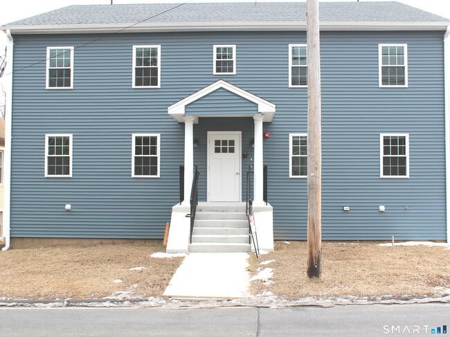 Building Photo - 11 Glastonbury Ave