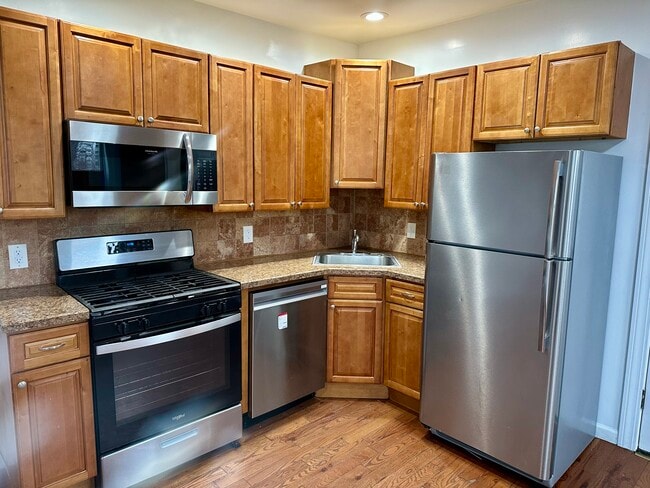 Photo - 37 Independence St Unit 2R