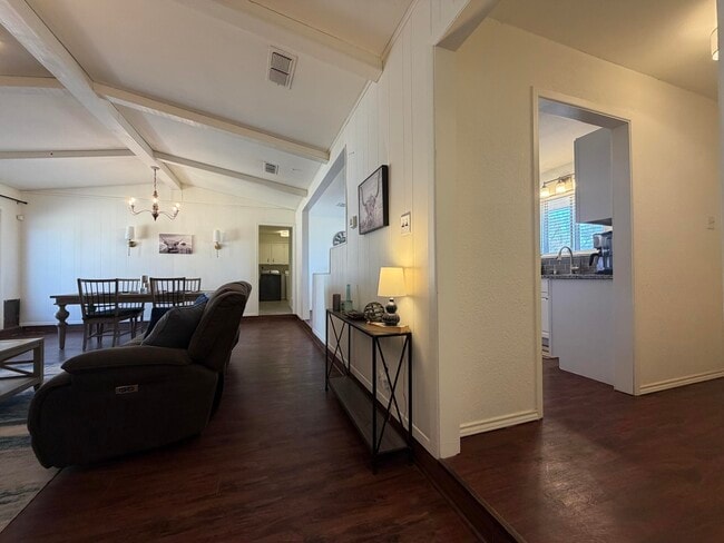 Photo - 8422 Gary Ave