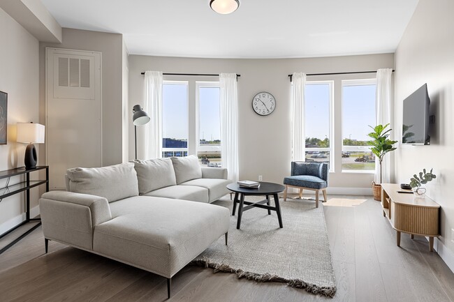 Photo - The Woods at 180 Kanata Avenue