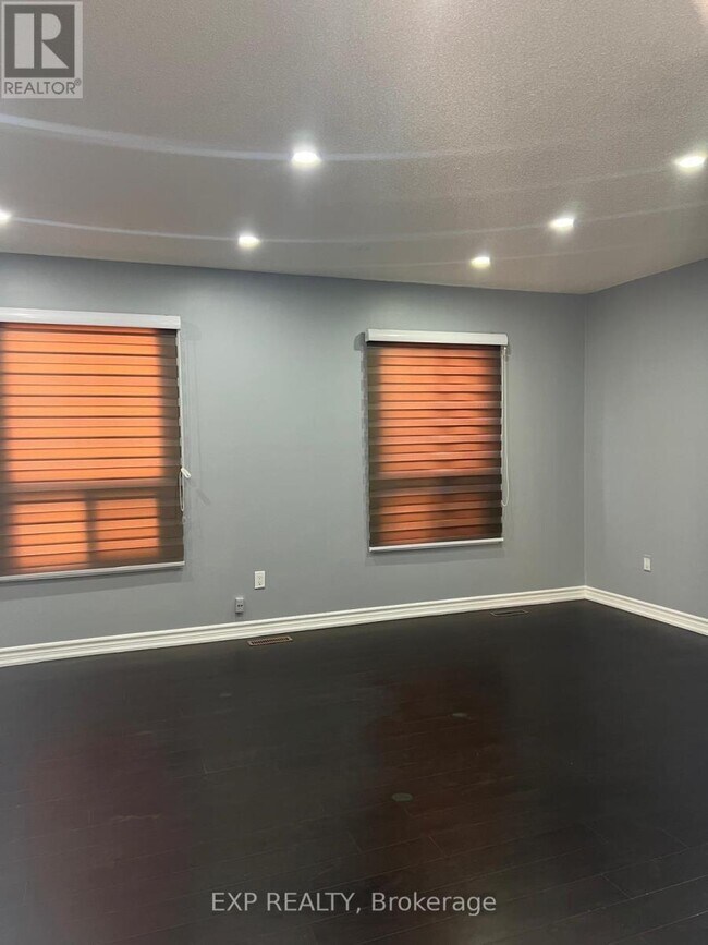 Photo - 17 Calmist Crescent