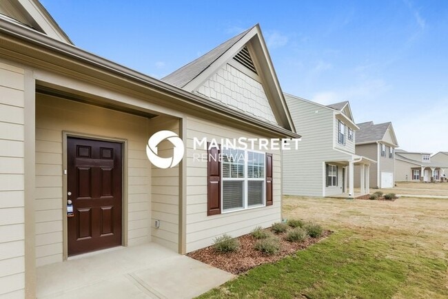 Photo - 3 Bedroom Pet-Friendly Home in Springville, AL with Main Street Renewal