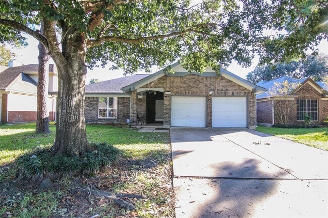 Photo - 17415 Hamilwood Dr Casa