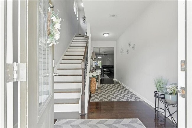 Photo - 214 Torch Dr