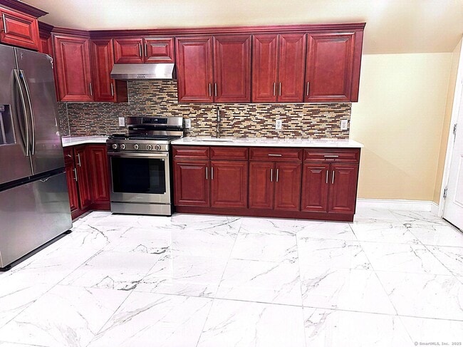 Photo - 376 N Main St