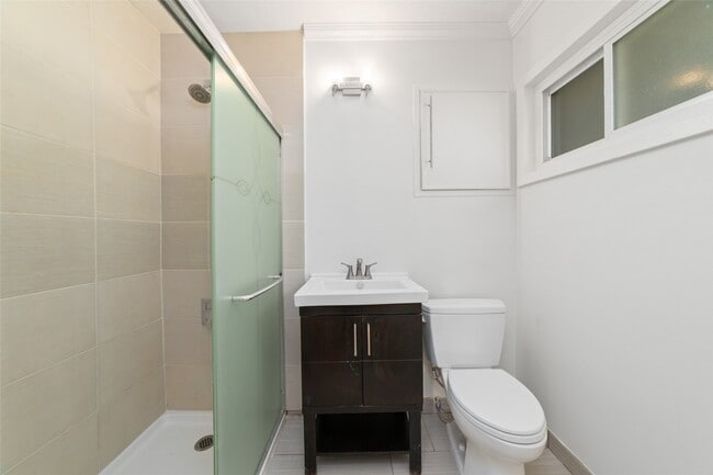 Photo - 4415 Merwin St