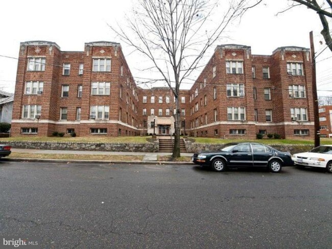 Building Photo - 1301 Longfellow St NW Rental