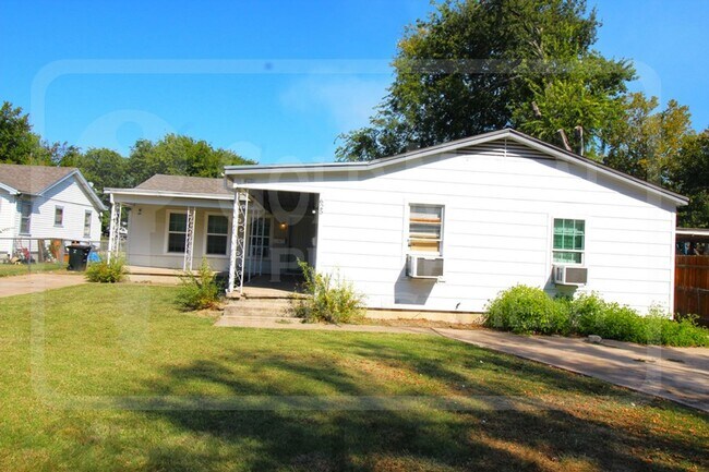 Photo - 625 Brook Dr Unit A