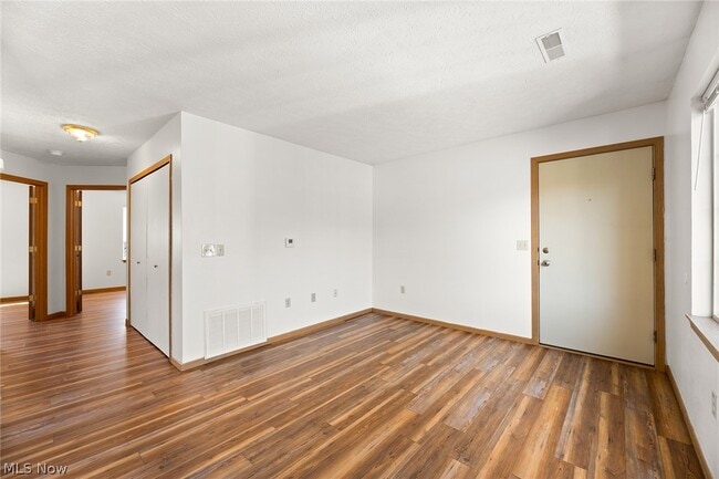 Photo - 1898 Springfield Lake Blvd Unit 207