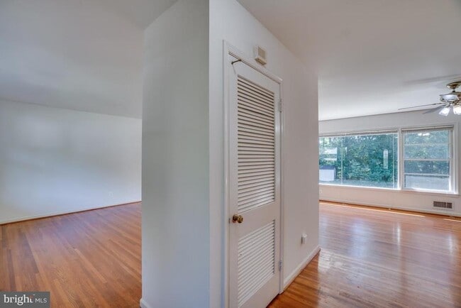 Photo - 3710 Woodburn Rd