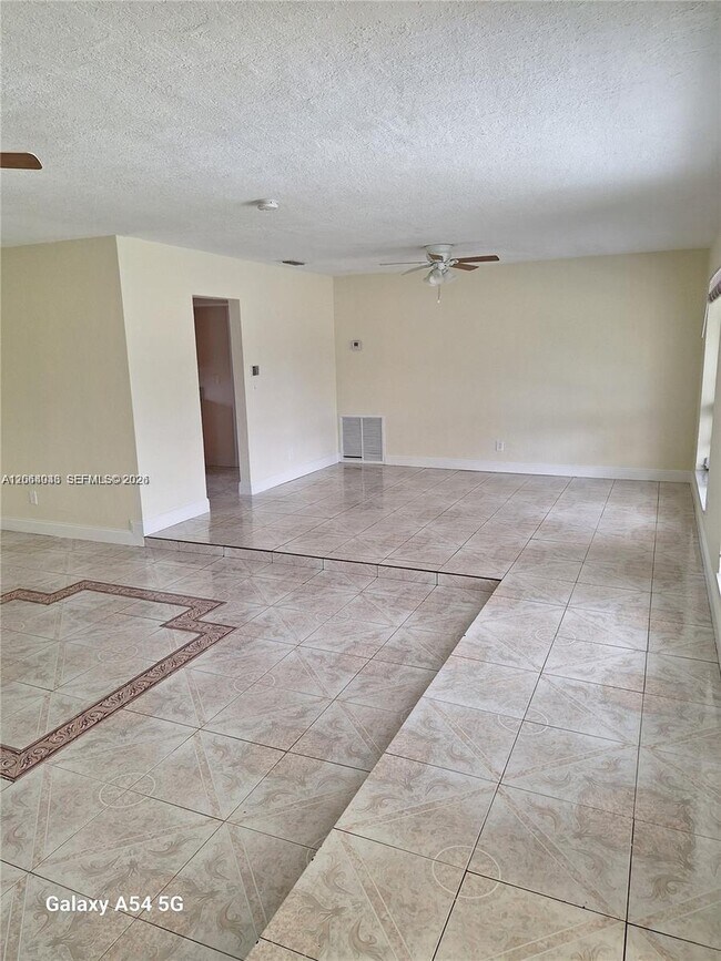 Photo - 711 SW 64th Pkwy