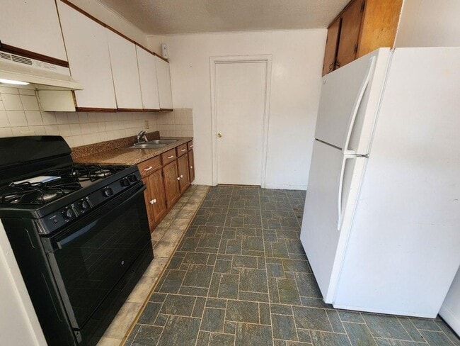 Photo - 713-715 Smart Street Unit 713 Smart Street
