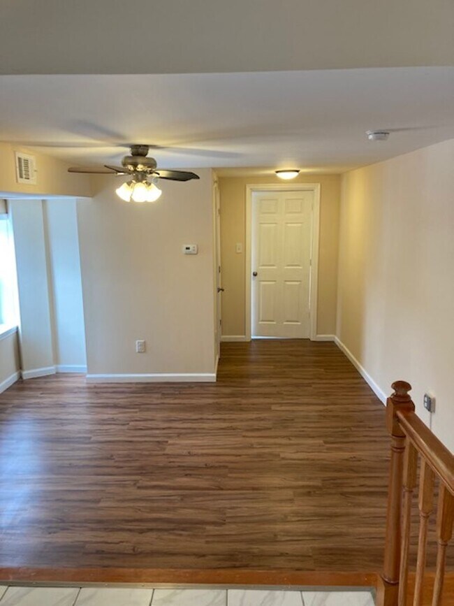 Photo - 4938 Unit APT 3 - 3rd Floor