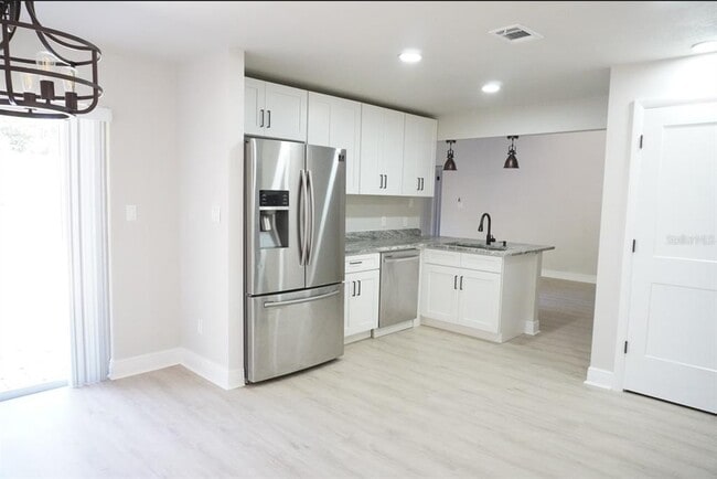 Photo - 7811 Bay Cedar Dr