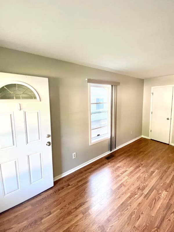 Photo - 6528 Rosebelle Ave