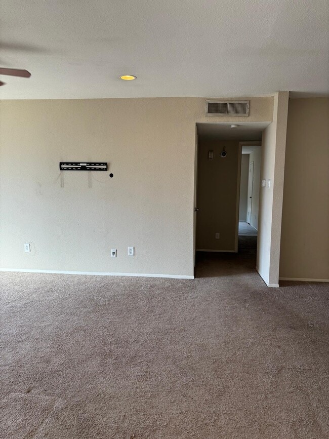 Photo - 5667 Birchmont Dr Unit A