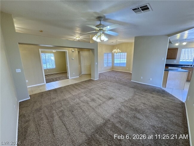 Photo - 144 Lemongold St