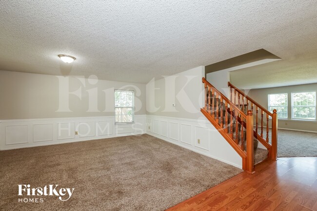 Photo - 5757 N Plymouth Ct