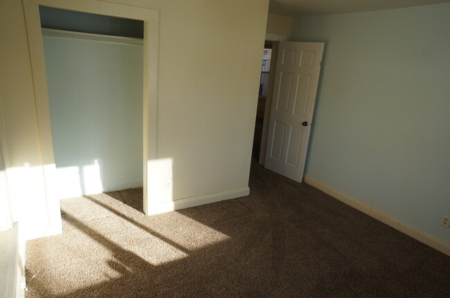 Photo - AVAILABLE JUNE - 2 BED 1 BATH Unit #1
