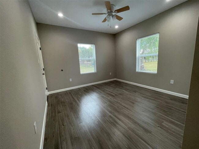 Building Photo - 2210 Arapahoe Dr
