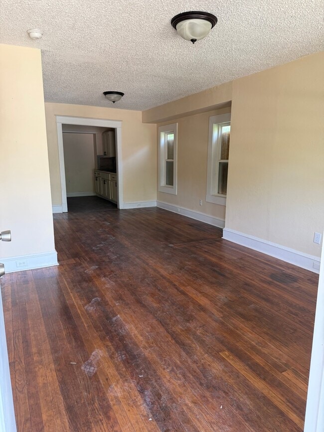 Photo - 4917 S Benton Ave